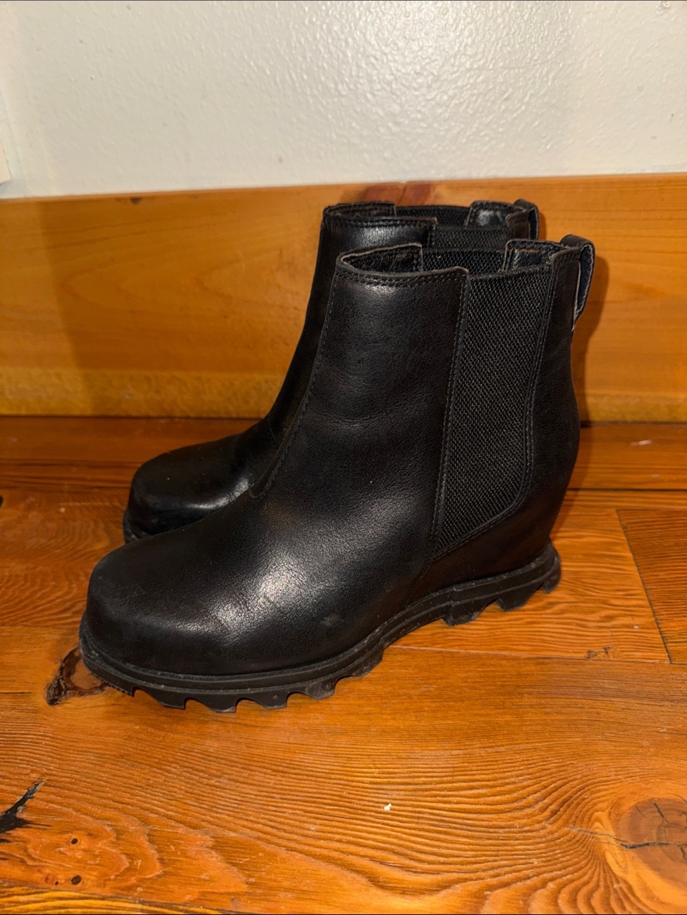 Sorel Joan of Arctic Rugged wedge bootie 8.5 black